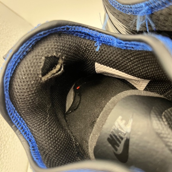 Nike Air Max Motion 2 Black/Flash Crimson-laser Orange size 10.5 - Picture 7 of 7